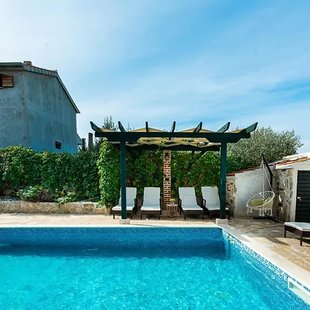 Villa Mia
